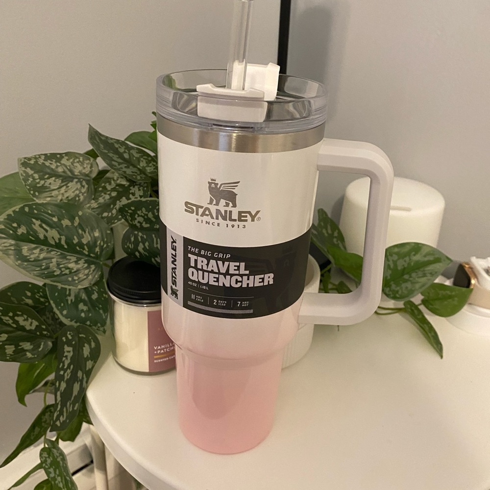 SALE !! 40oz Stanley Cup